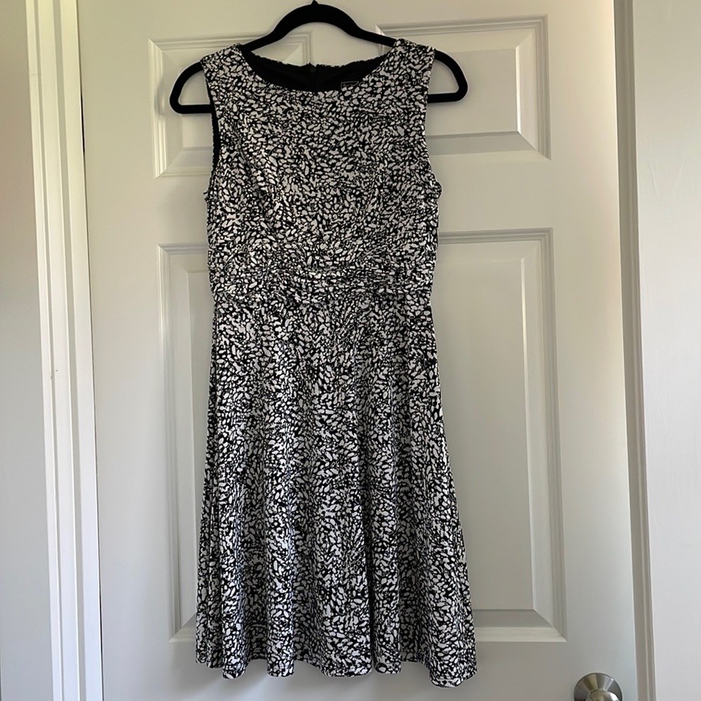Jessica Howard Black & White dress Size 10P